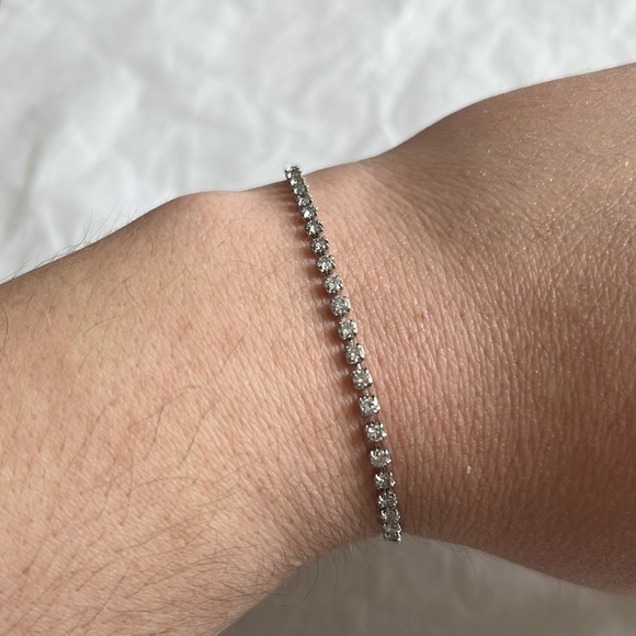 Platinum and Diamond “Tennis” Bracelet - Picture 5 of 10